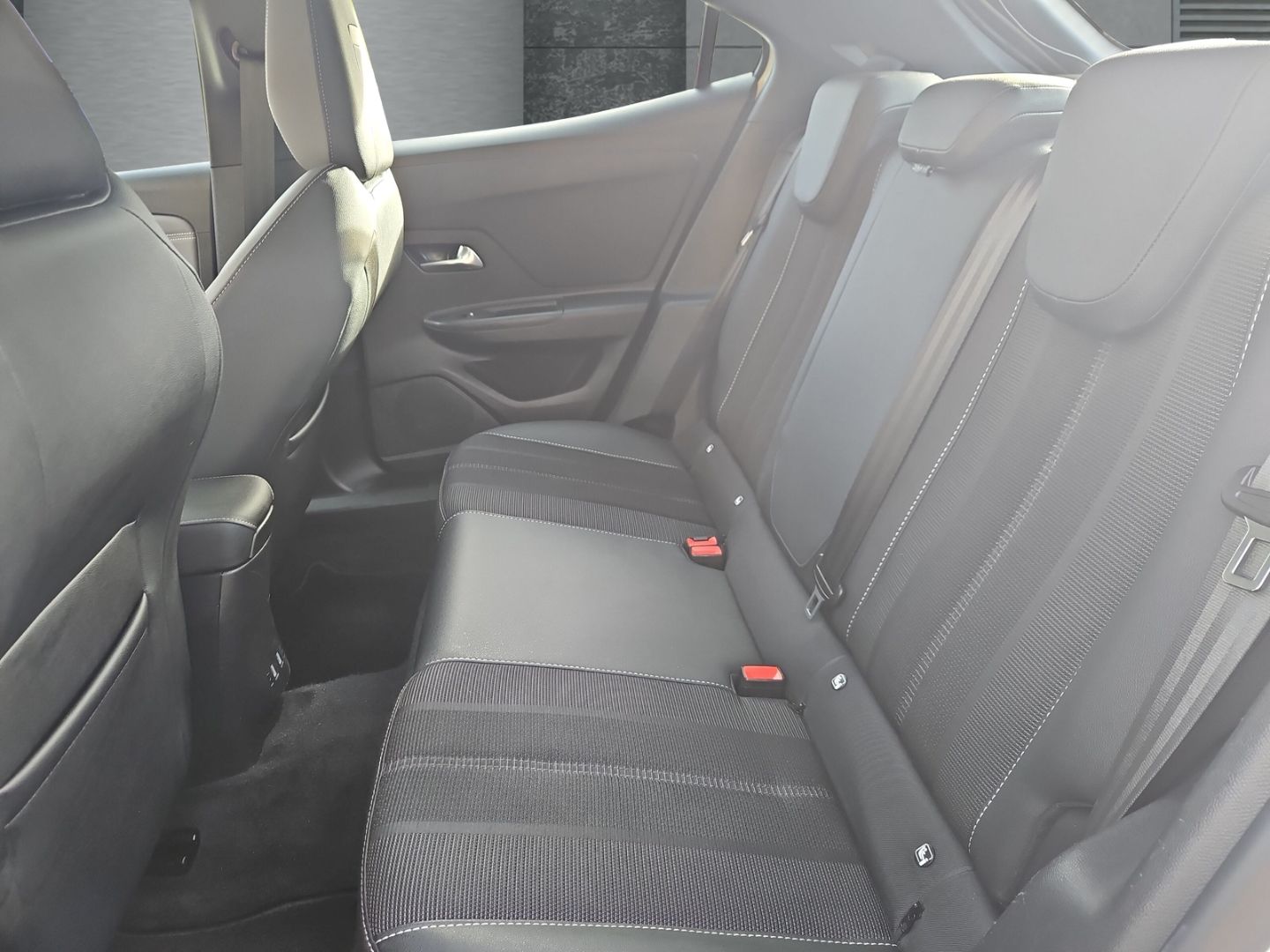Opel Mokka-e ELEGANCE - Samsaru's Car Outlet