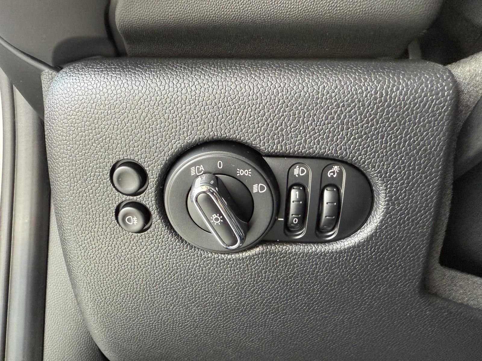MINI Cooper Sport Resolute Edition - Samsaru's Car Outlet