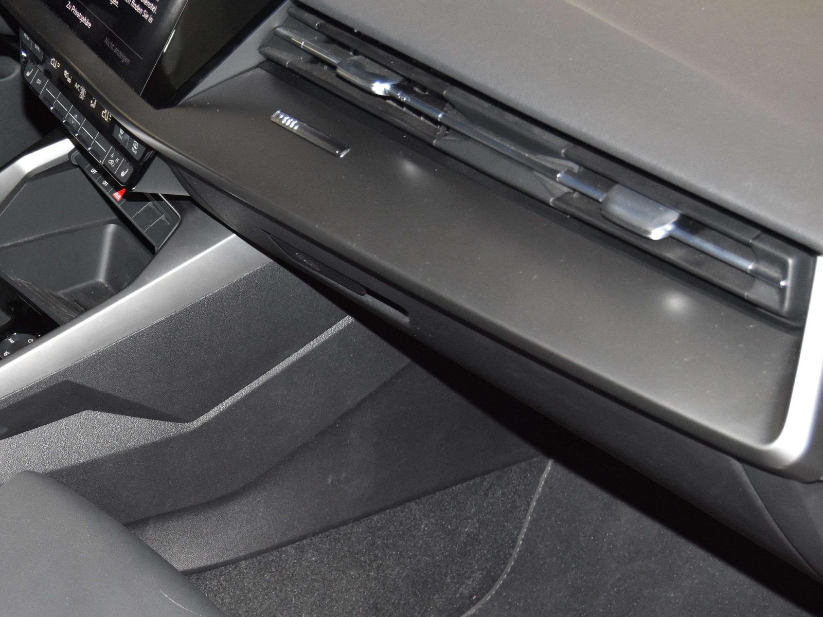 Audi A3 35 TFSI 19ZOLL S-Line 1HAND ACC LED ADVANCED