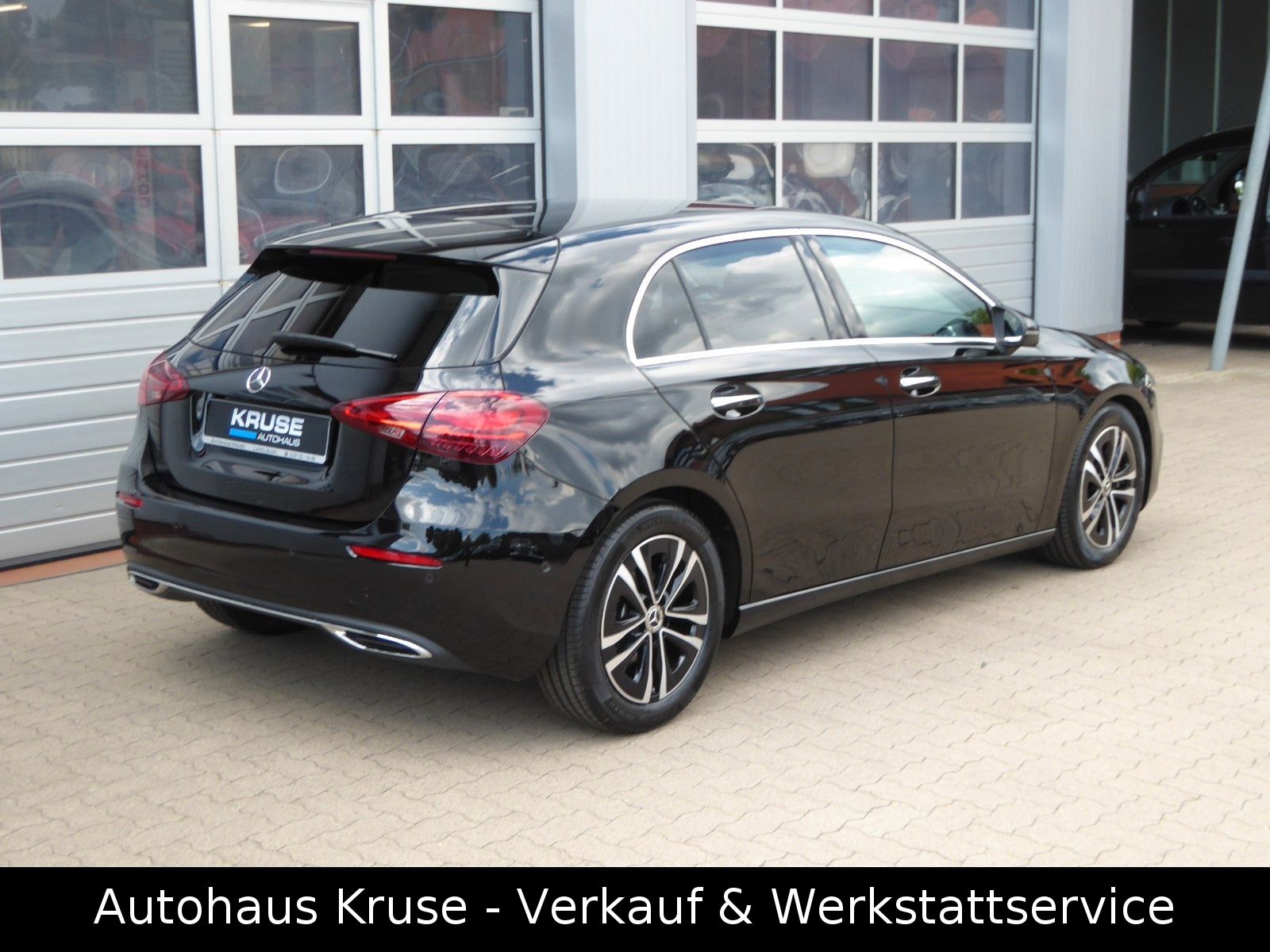 Mercedes-Benz A 200 PRO LINE - Samsaru's Car Outlet