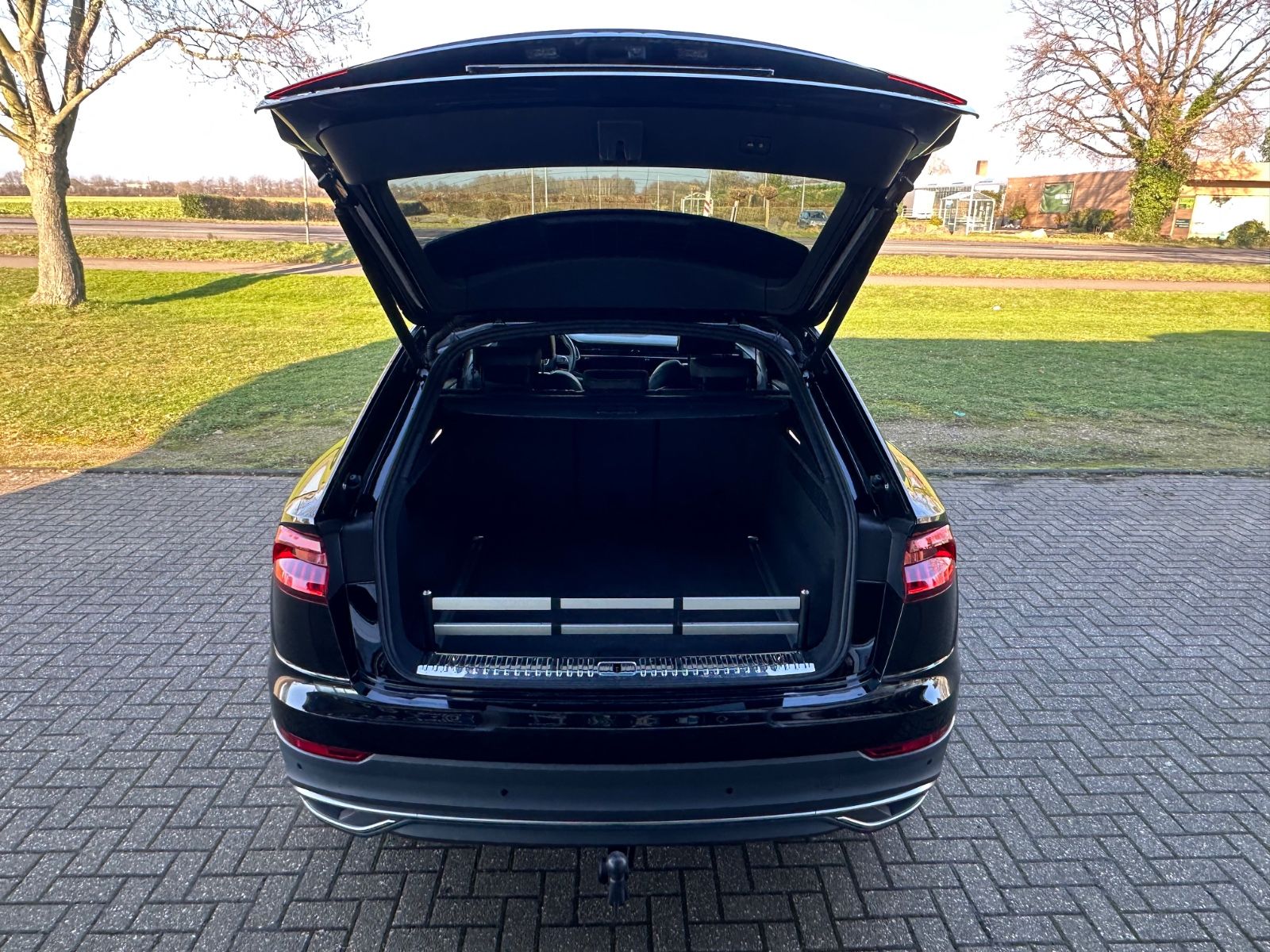 Audi Q8 50 TDI quattro S-LINE - Samsaru's Car Outlet