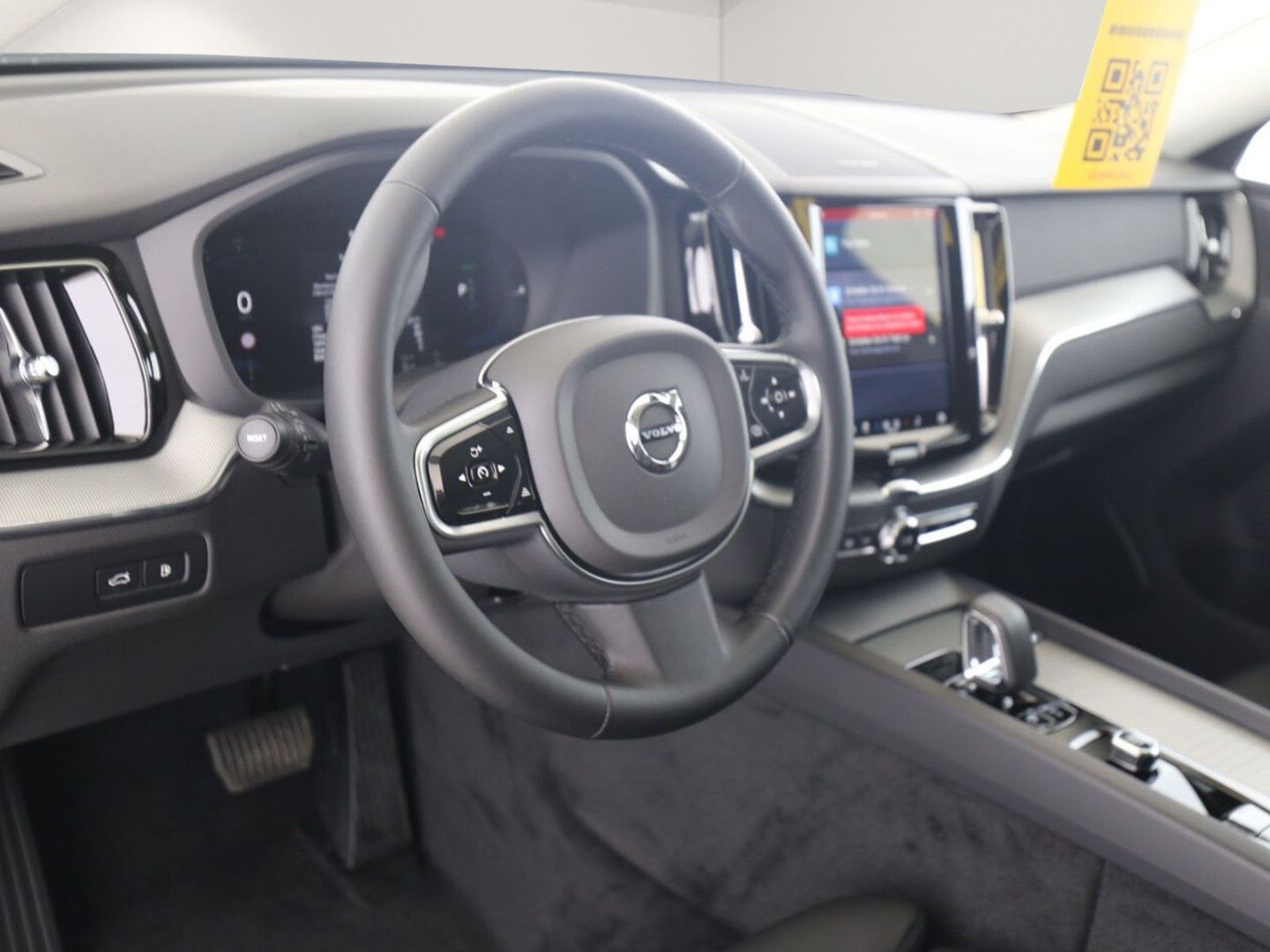 Volvo XC60 T6 Plus Dark Recharge Plug-In Hybrid AWD EU