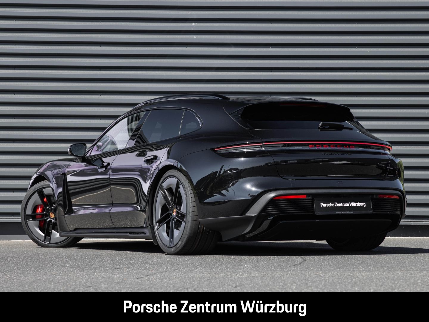 Porsche Taycan GTS Sport Turismo HA-Lenkung InnoDrive