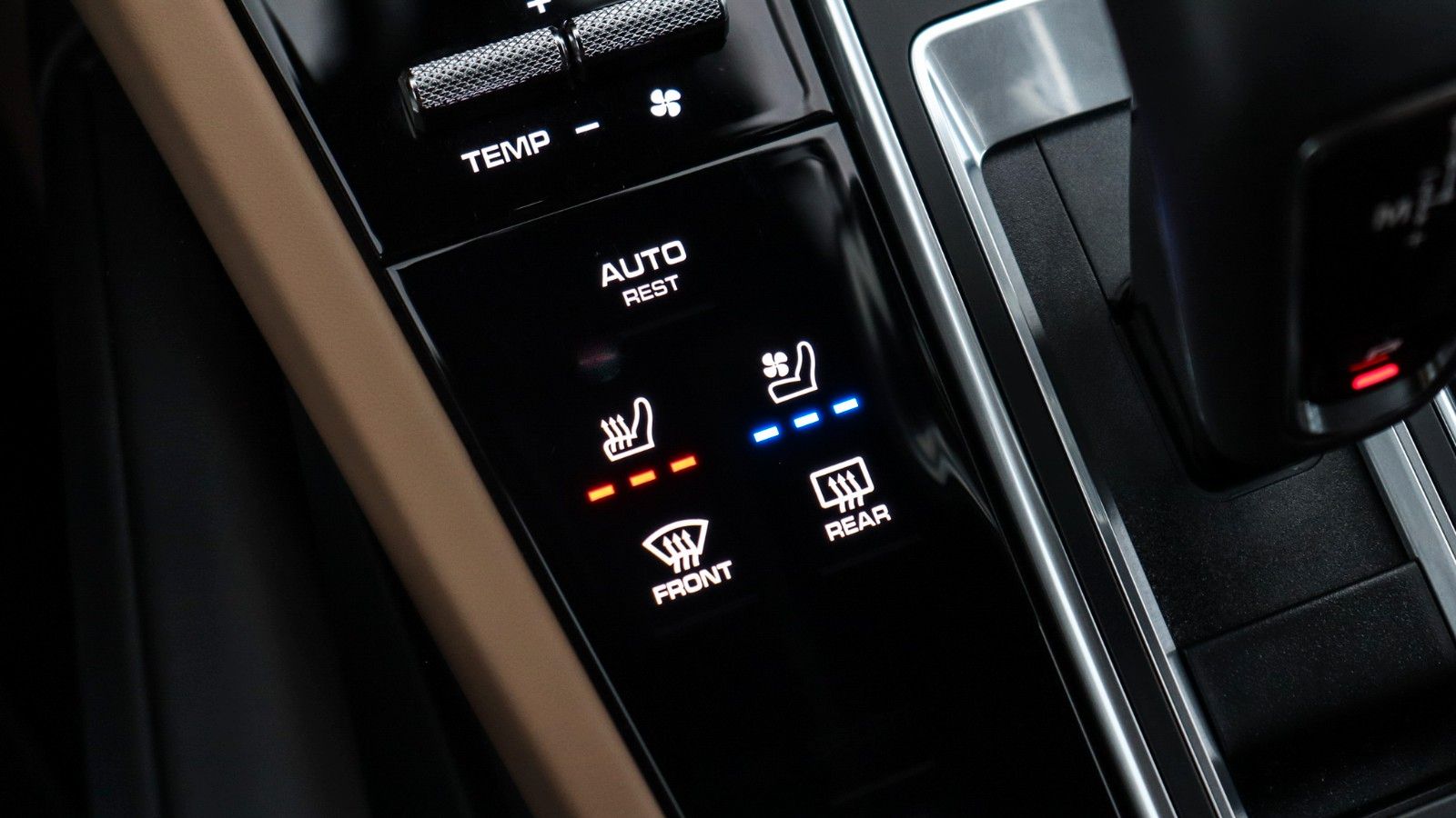 Porsche Cayenne E-Hybrid Platinum Edition,Sitzbelüft.HUD