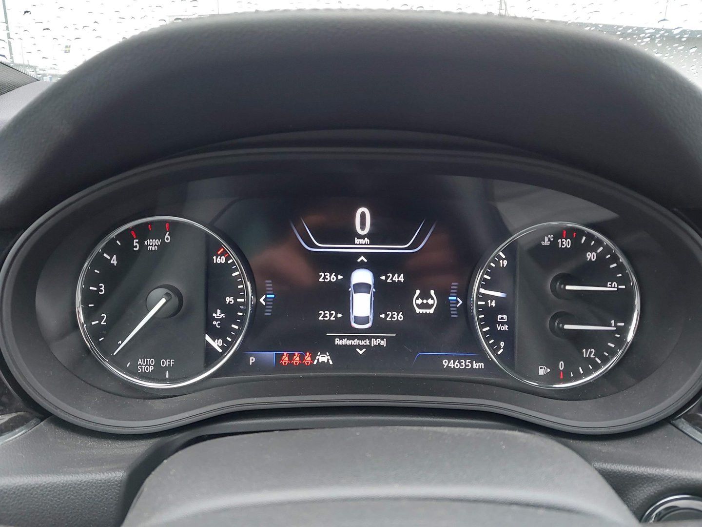 Opel Insignia B Sports Tourer Business - Samsaru's Car Outlet