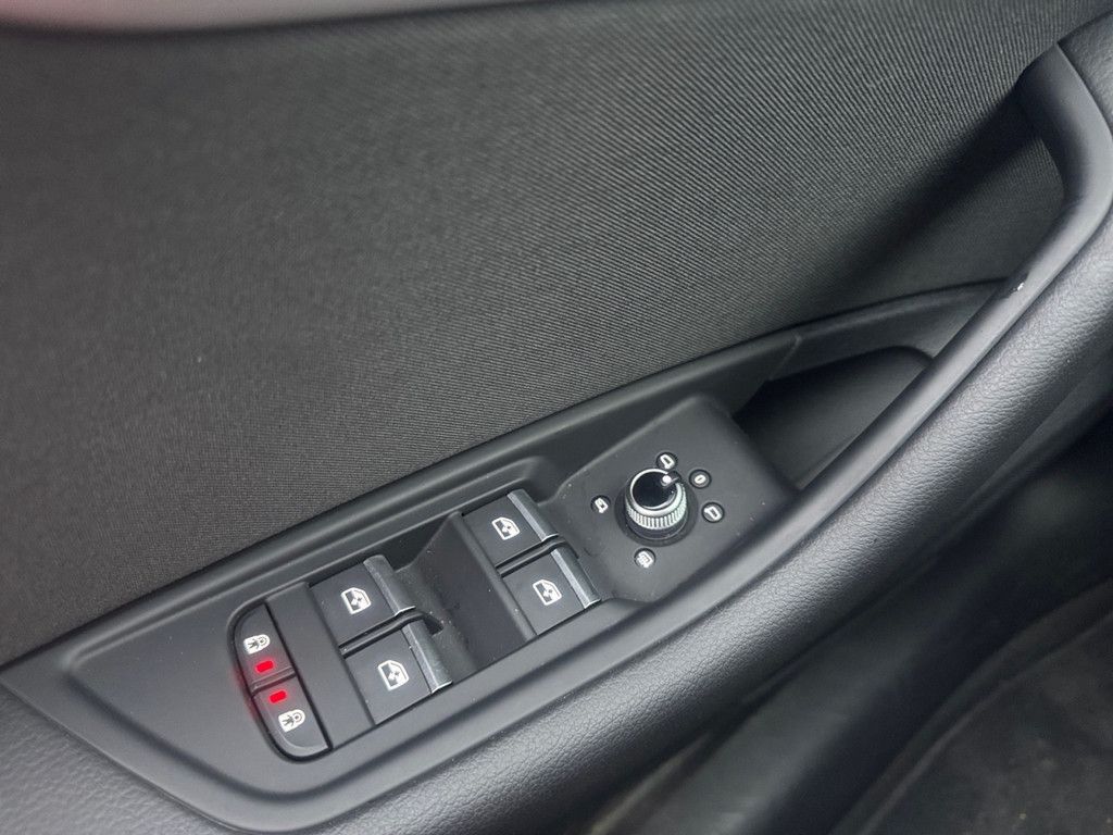Audi A4 Avant 35 2.0 TFSI advanced S tronic - Samsaru's Car Outlet