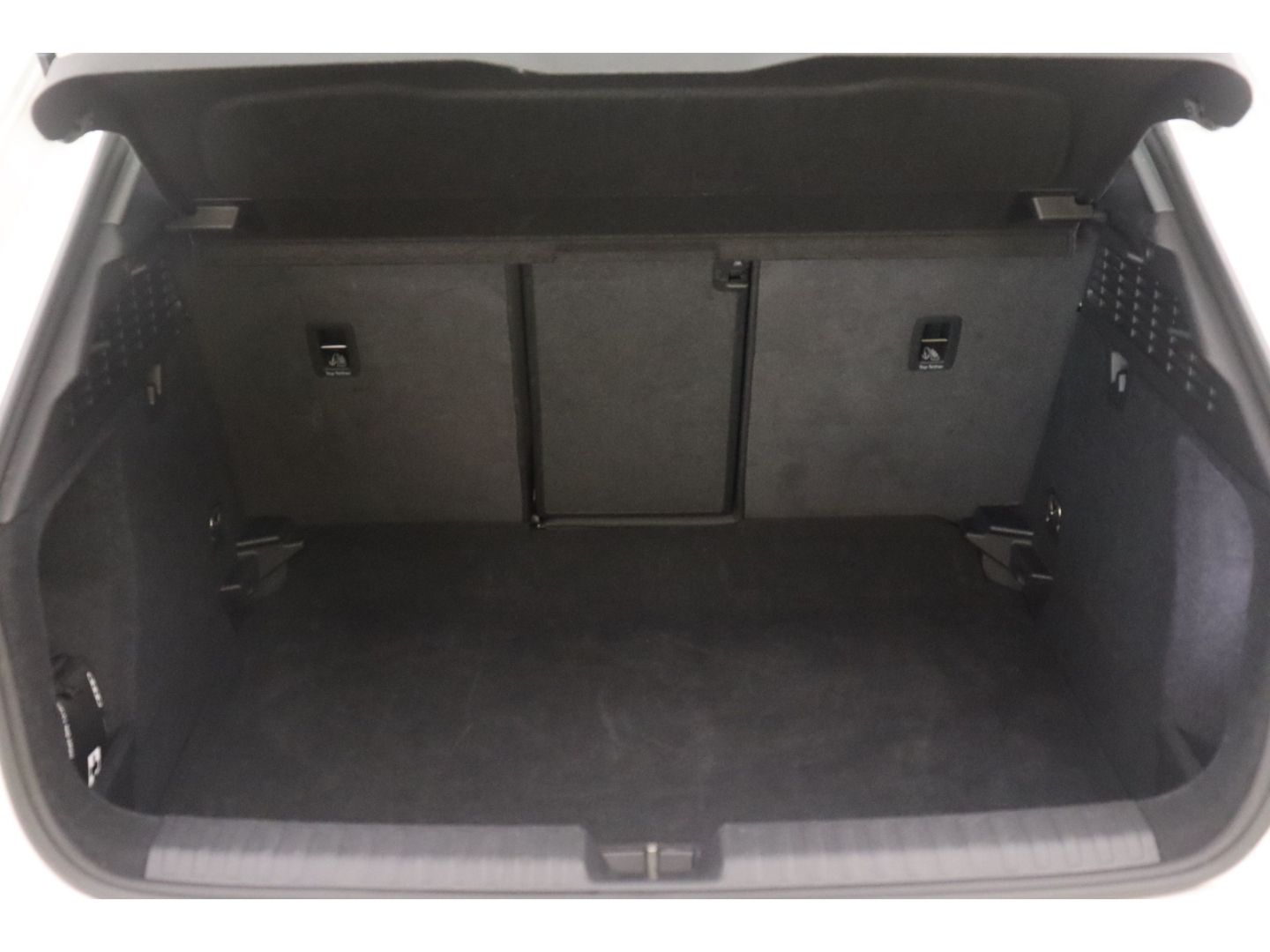 Audi A3 30TFSI Sb S-tronic+LED+VIRTUAL+CARPLAY+TEMPO