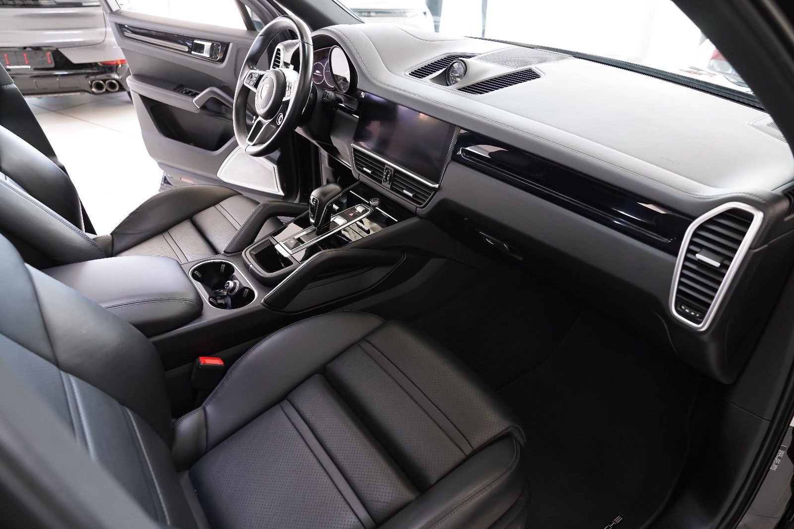 Porsche Cayenne E-Hybrid SportDesign Pano Burmester® 3D