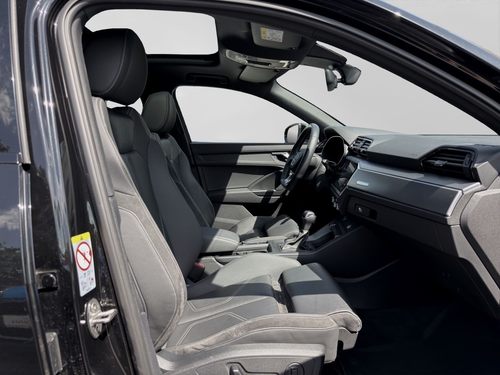 Audi Q3 Sportback 40 TFSI Q 2x S LINE - Samsaru's Car Outlet