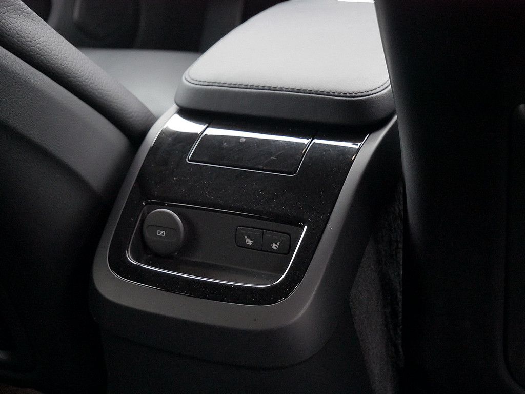 Volvo V60 T8 Recharge Plus Bright AWD AHK STANDHZ LED