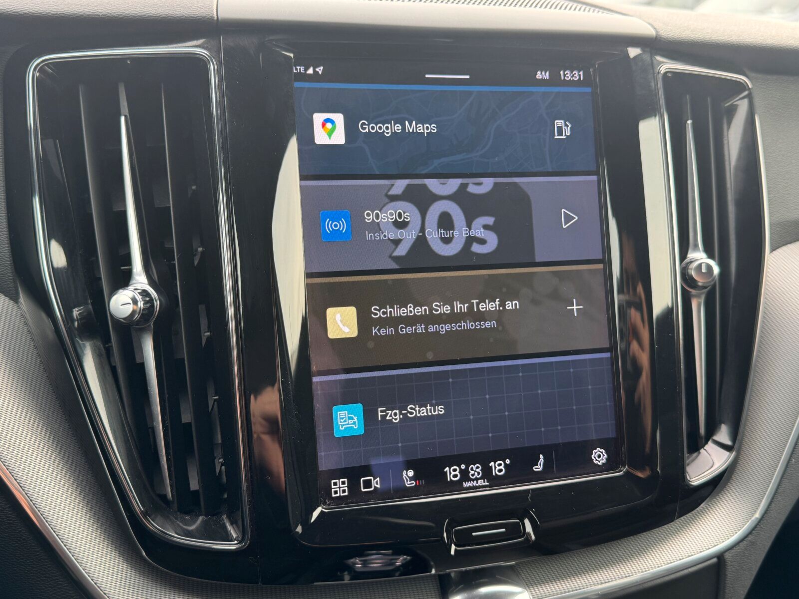 Volvo XC60 B4 AWD Plus Dark Keyless-Start/Autom./Klima