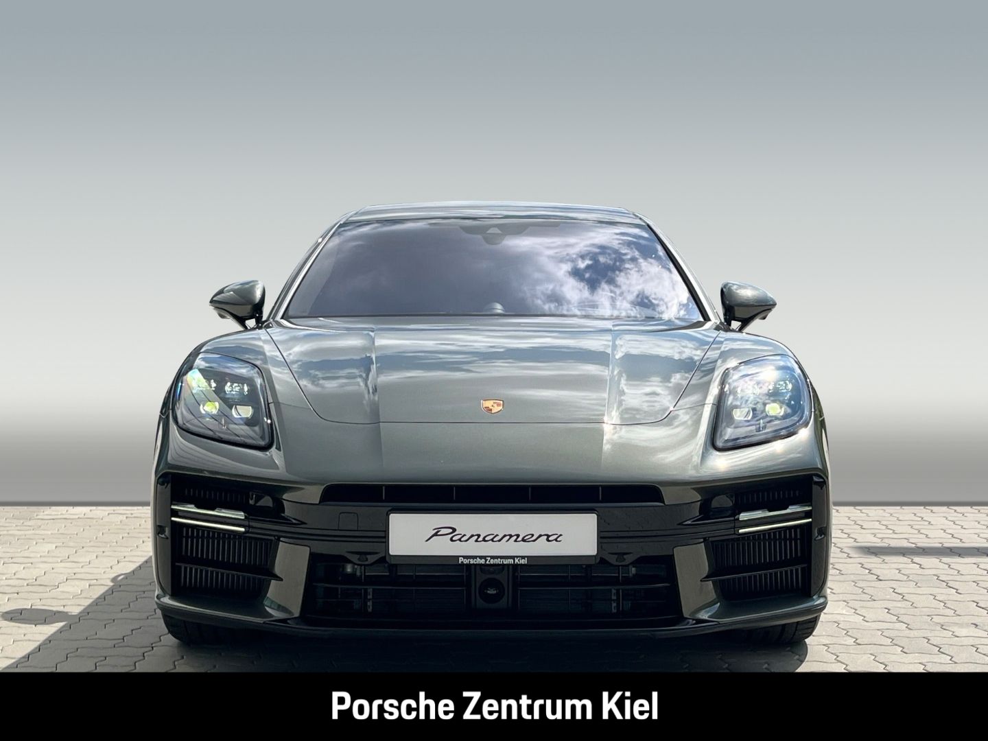 Porsche Panamera 4 E-Hybrid HA-Lenkung InnoDrive HUD