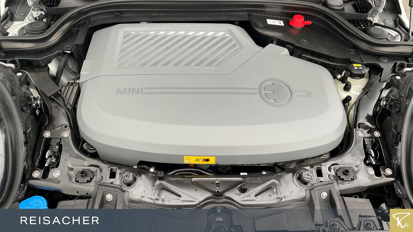 MINI Cooper SE Classic Trim - Samsaru's Car Outlet