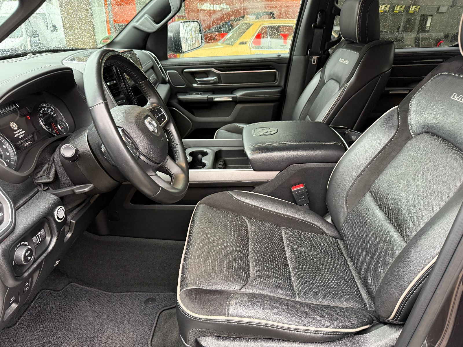 Dodge RAM Crew Cab LARAMIE NIGHT 22"/SPORTABGAS/360°