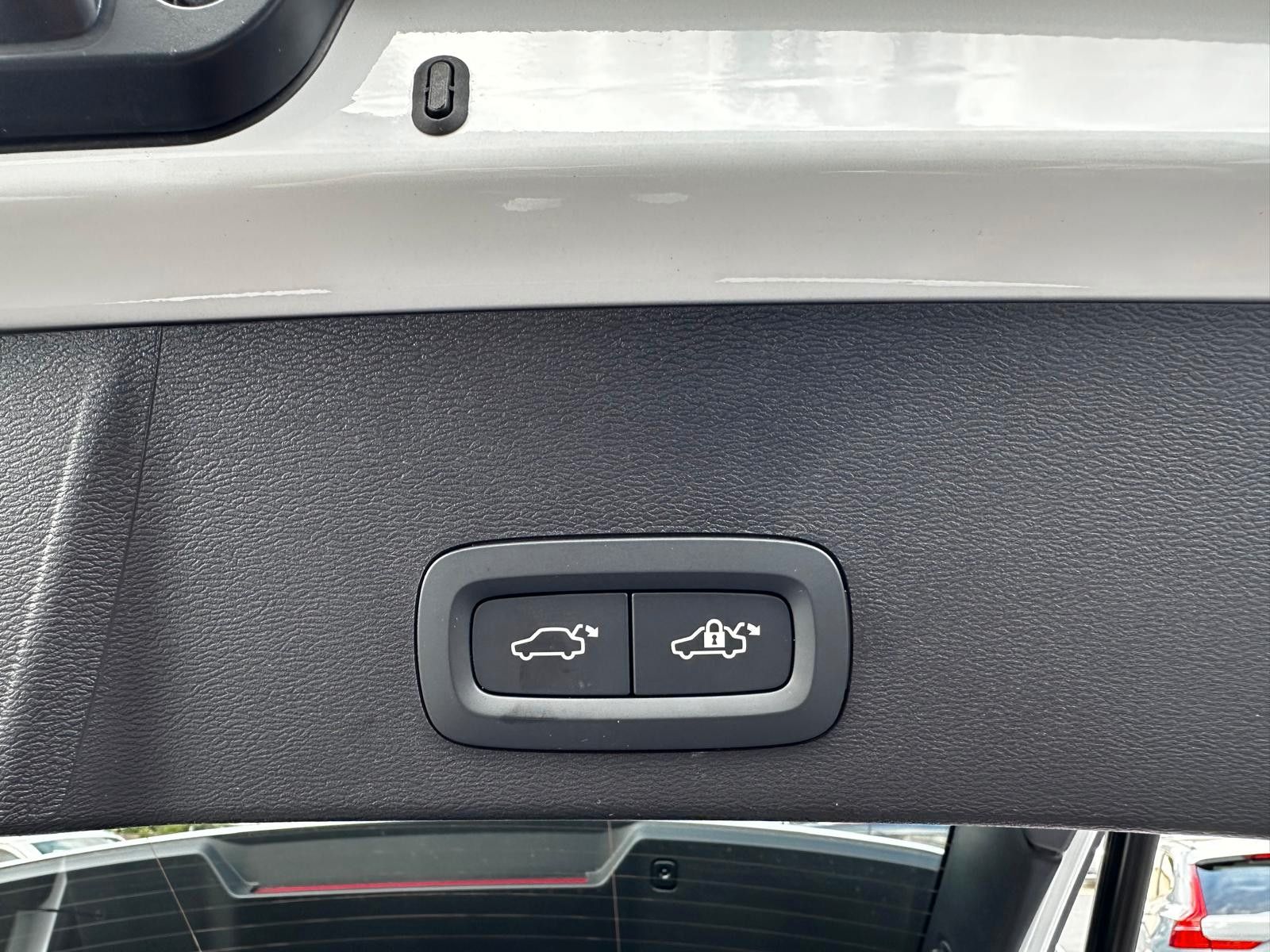 Volvo XC40 B3 Plus Dark Leder,AHK,Pano,360°,BLIS,ACC