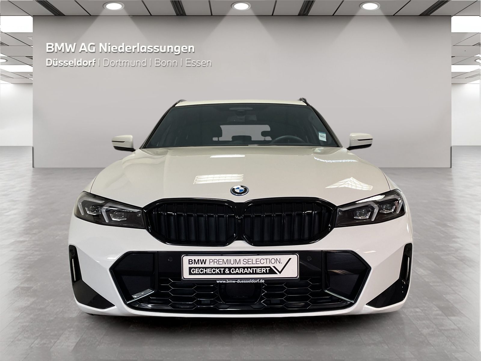 BMW 330e xDrive Touring M Sport AHK Harman/K Kamera