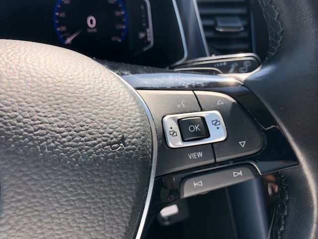 Volkswagen T-Roc R Line - Samsaru's Car Outlet