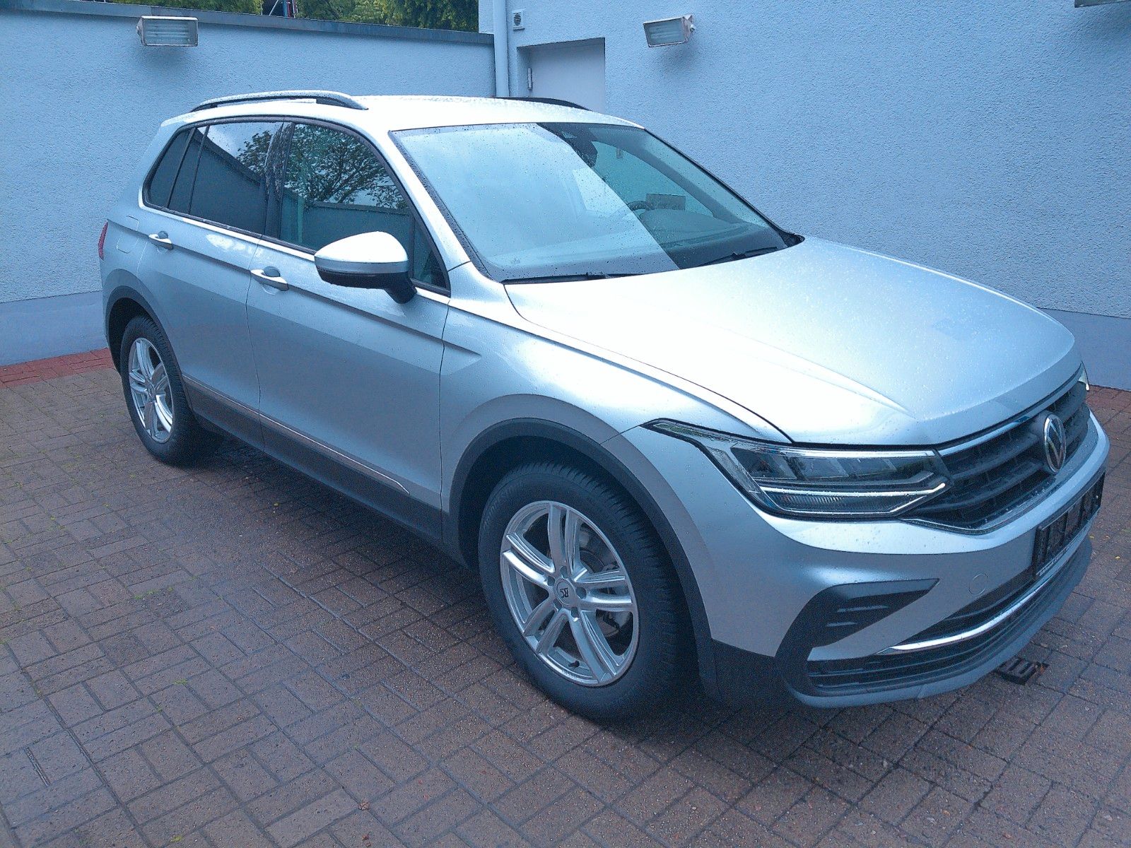 Volkswagen Tiguan 1.5 TSI BMT 110KW Facelift - Samsaru's Car Outlet