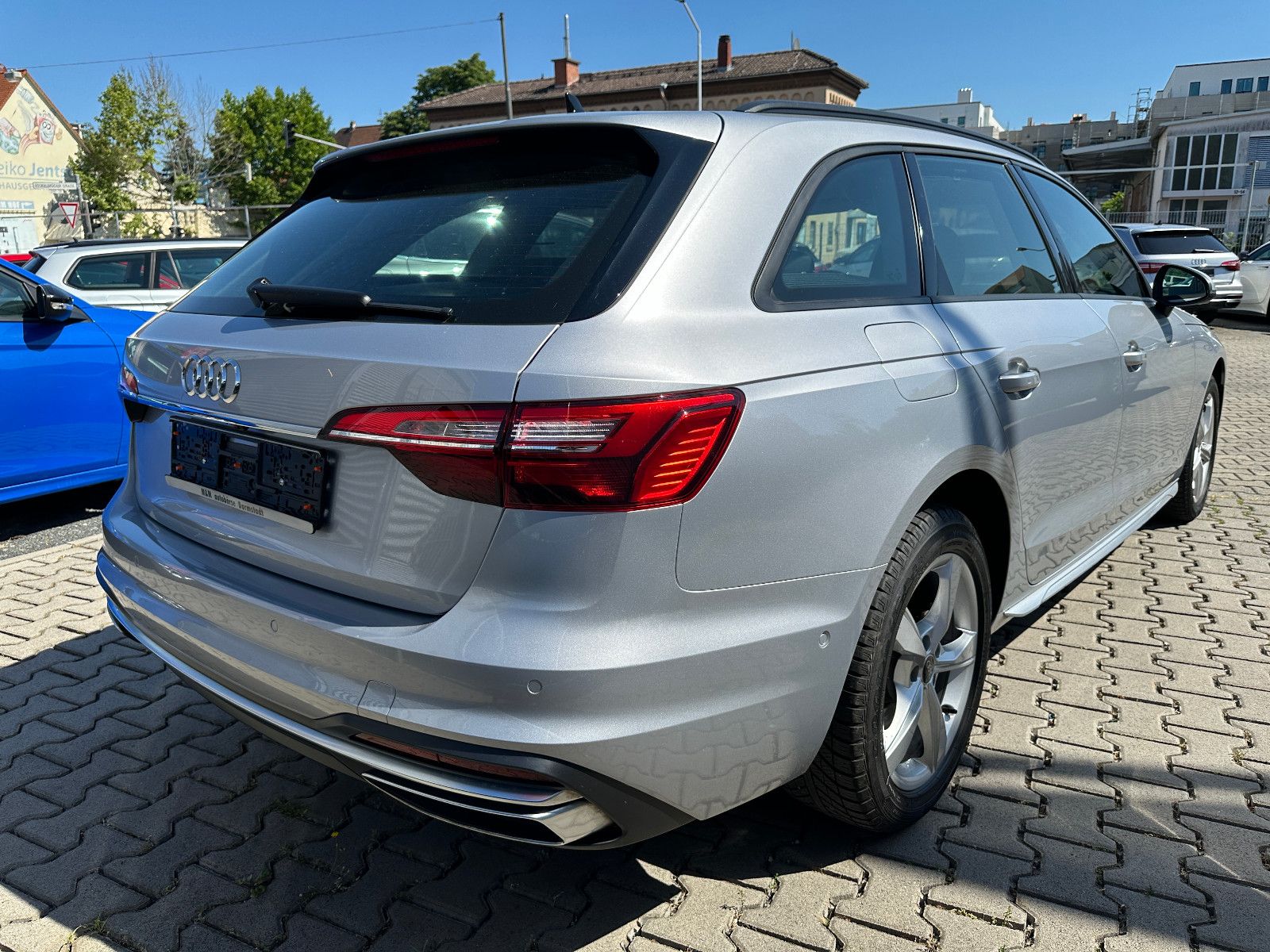 Audi A4 Av. 35TDI advanced - Samsaru's Car Outlet