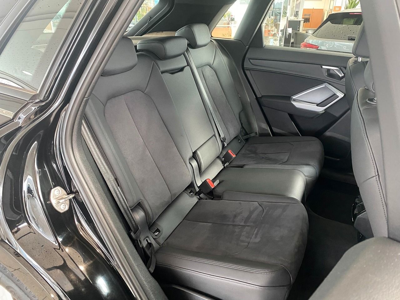 Audi Q3 S line - Samsaru's Car Outlet