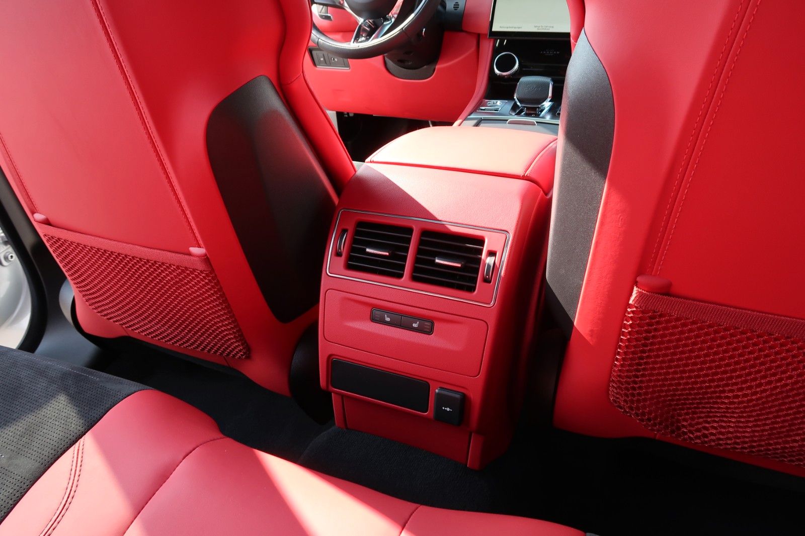 Jaguar F-Pace F-PACE SVR AWD # 26 tkm # Schiebedach...