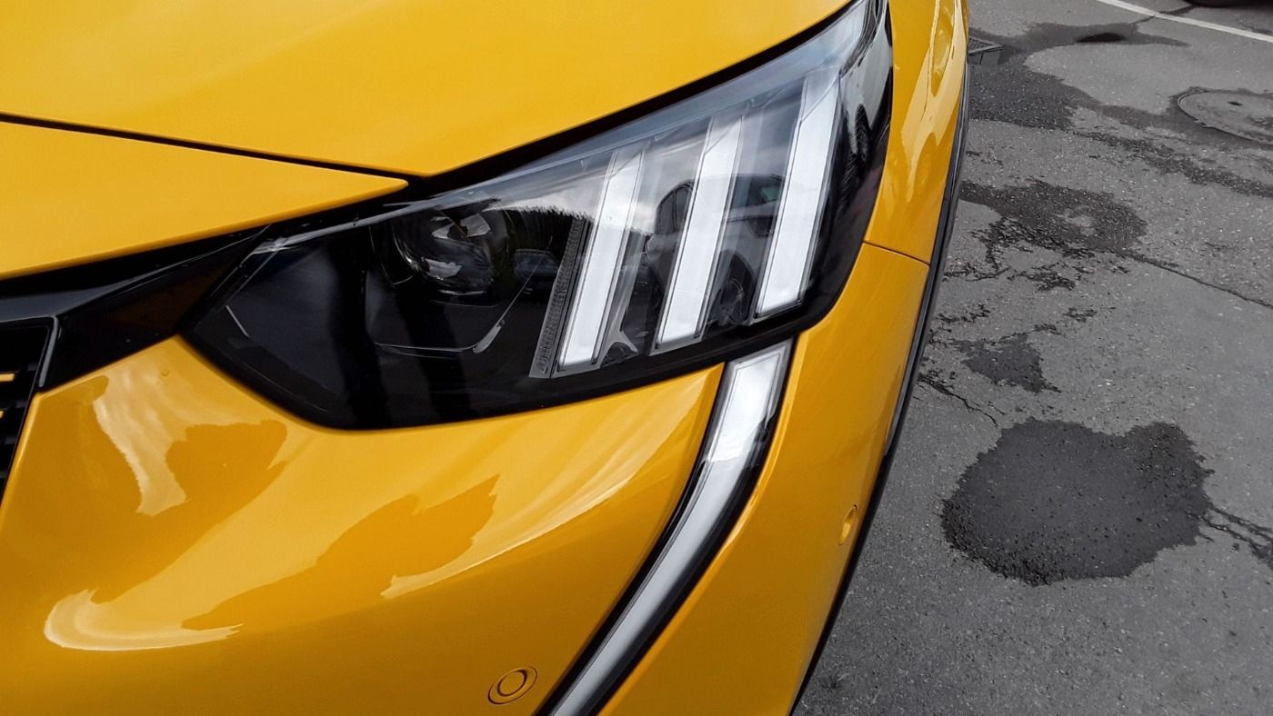 Peugeot 208 e- GT - Samsaru's Car Outlet