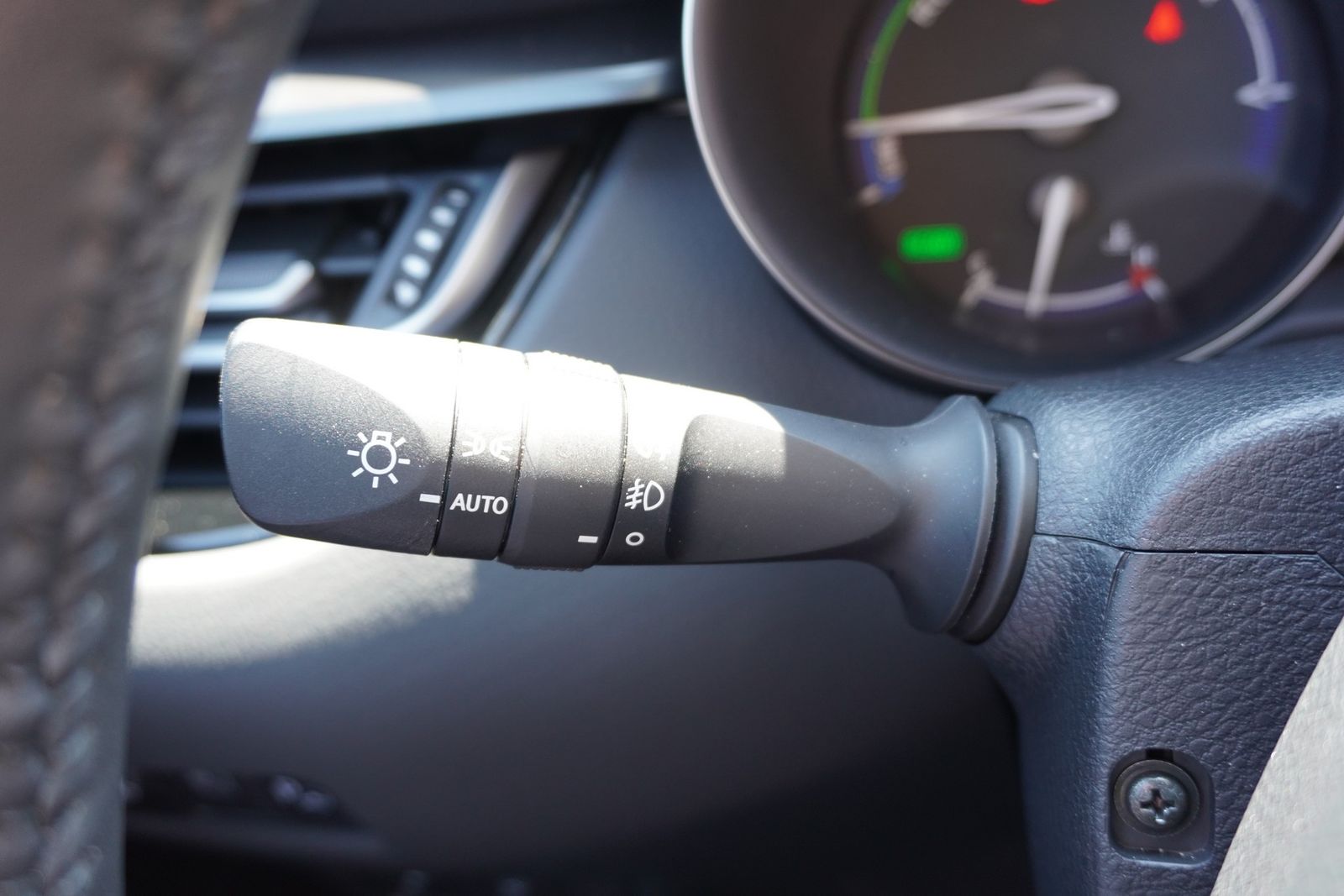 Toyota C-HR 1.8 Hybrid - Samsaru's Car Outlet