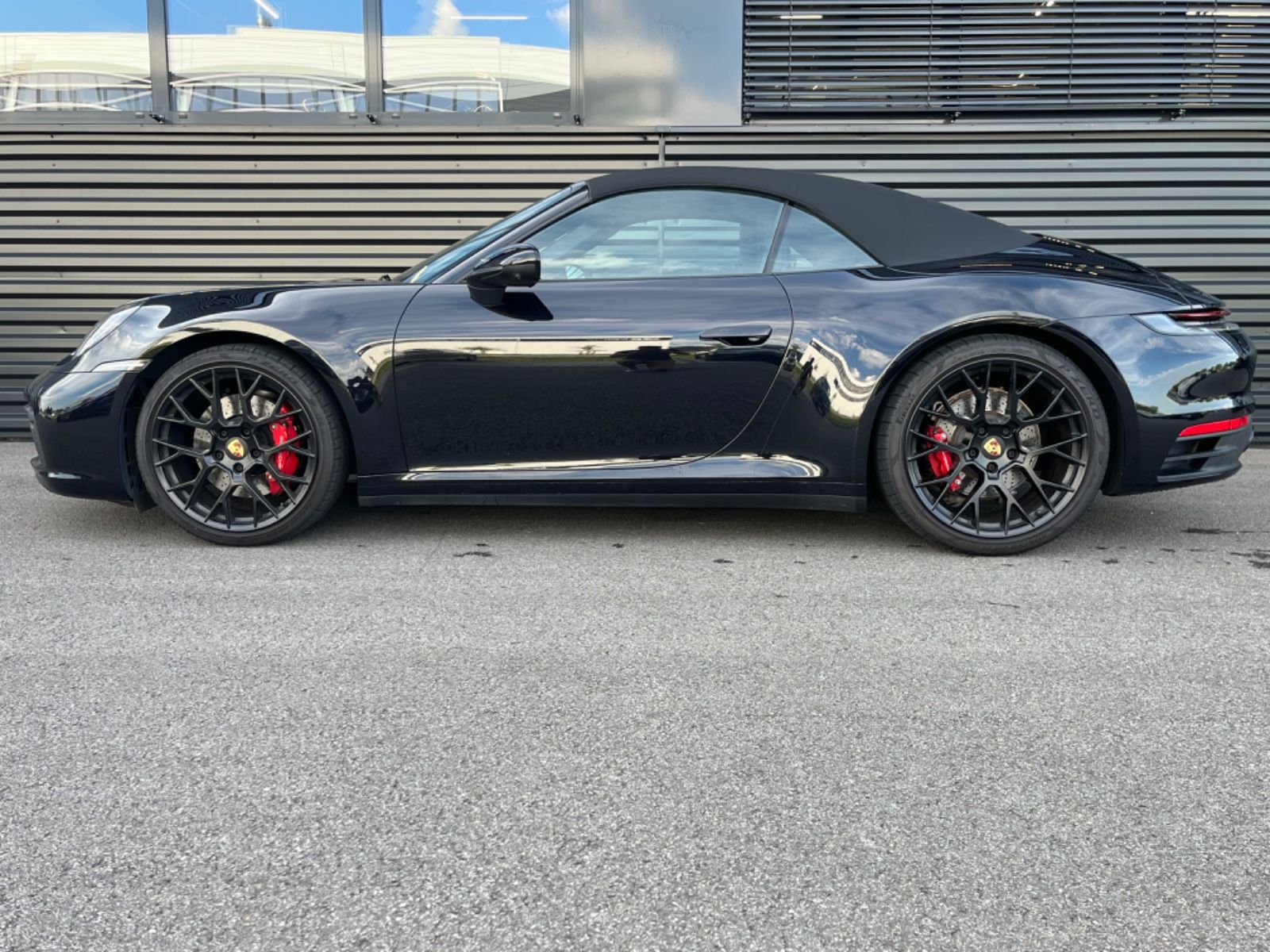 Porsche 911-992  Carrera 4 S CABRIO-ABGAS-CHRONO-NP: 187