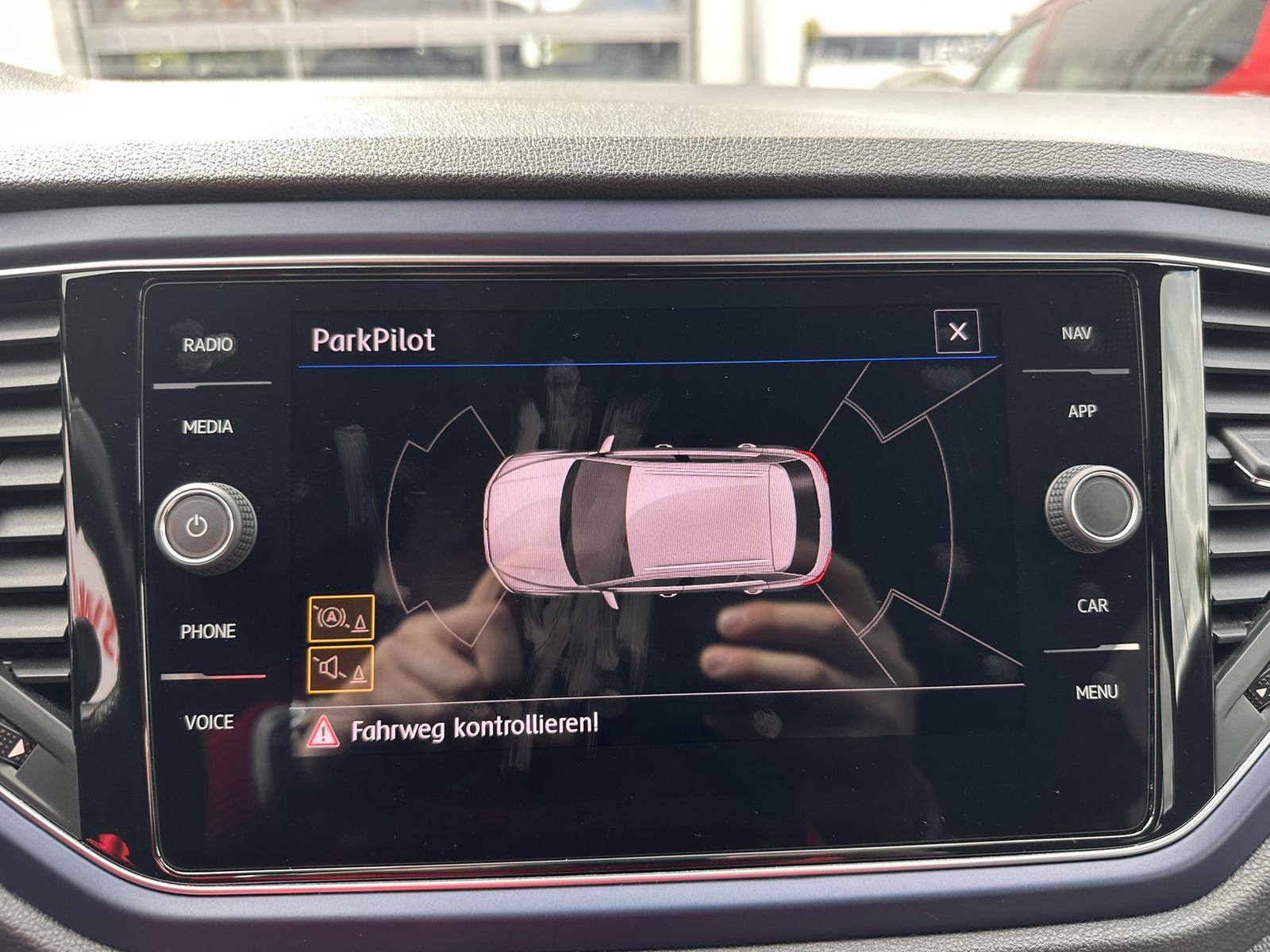 Volkswagen T-Roc 2.0 TDI United - Samsaru's Car Outlet
