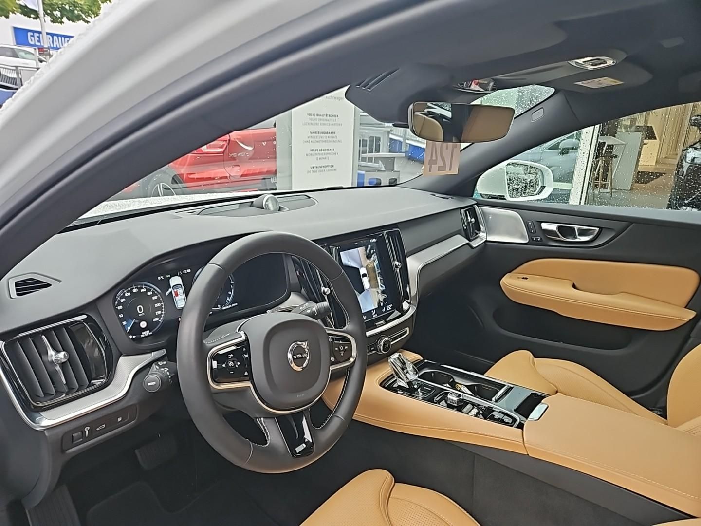 Volvo V60 T6 AWD Inscription Plug-In SK124