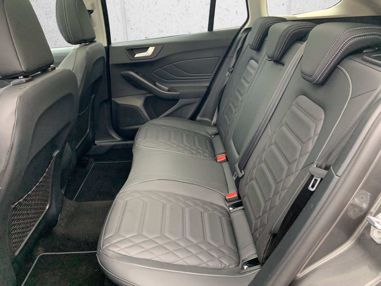 Ford FOCUS ACTIVE X+AUTOMATIK+NAVI+KAMERA+PANORAMA!