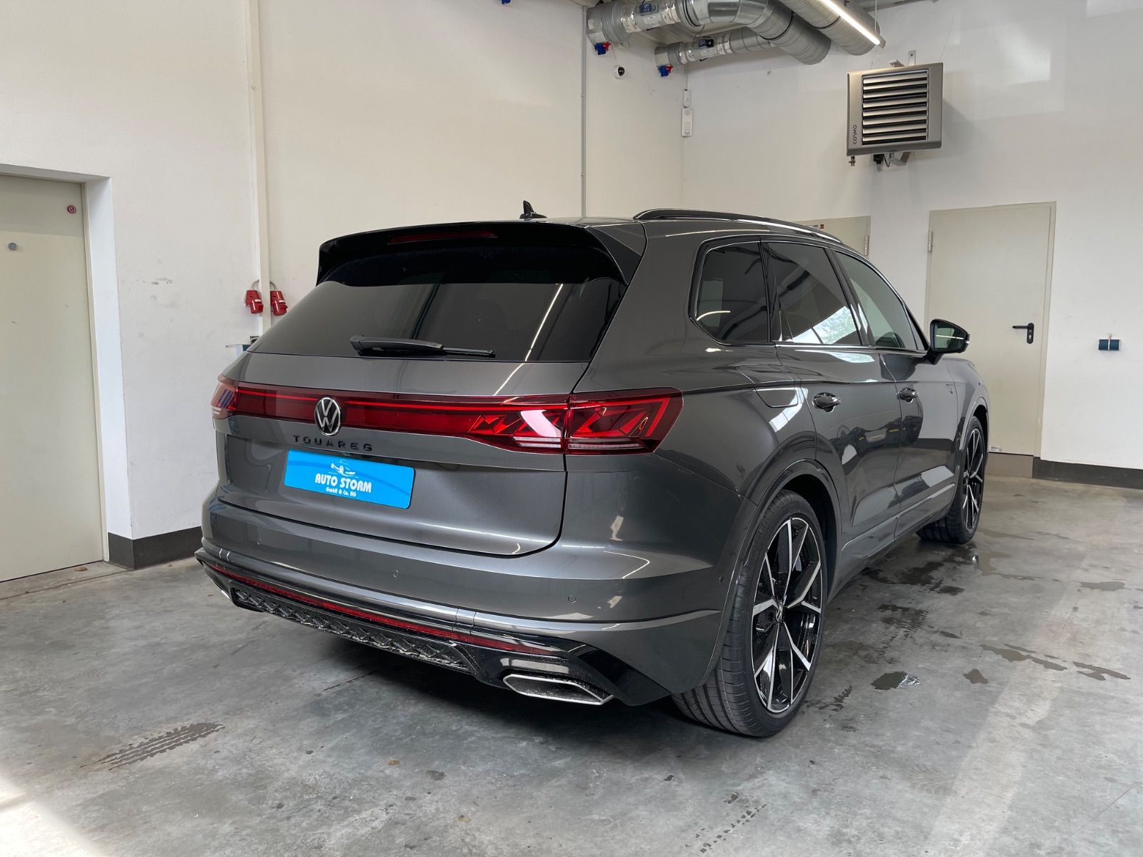 Volkswagen Touareg 3.0 TDI 4Motion R-Line Final Edition