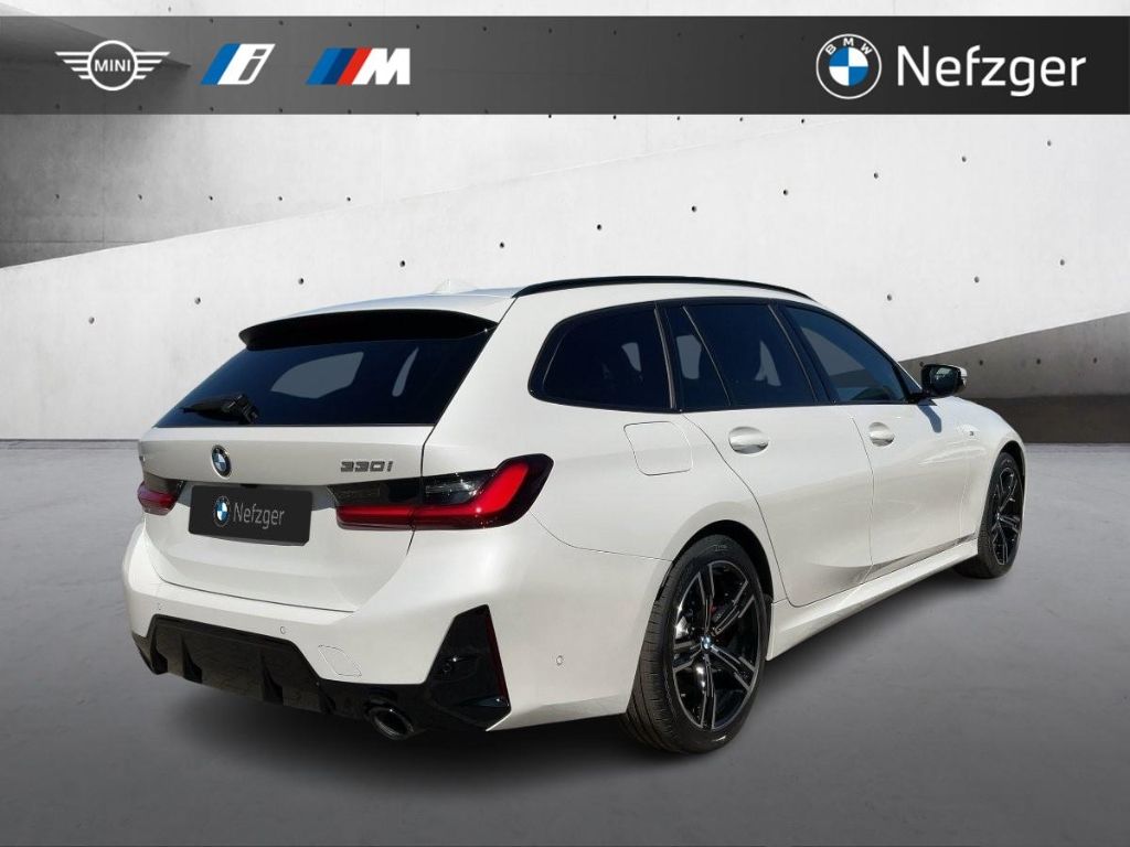 BMW 330 i xDrive Tour. M Sport HUD Pano H/K HiFi AHK