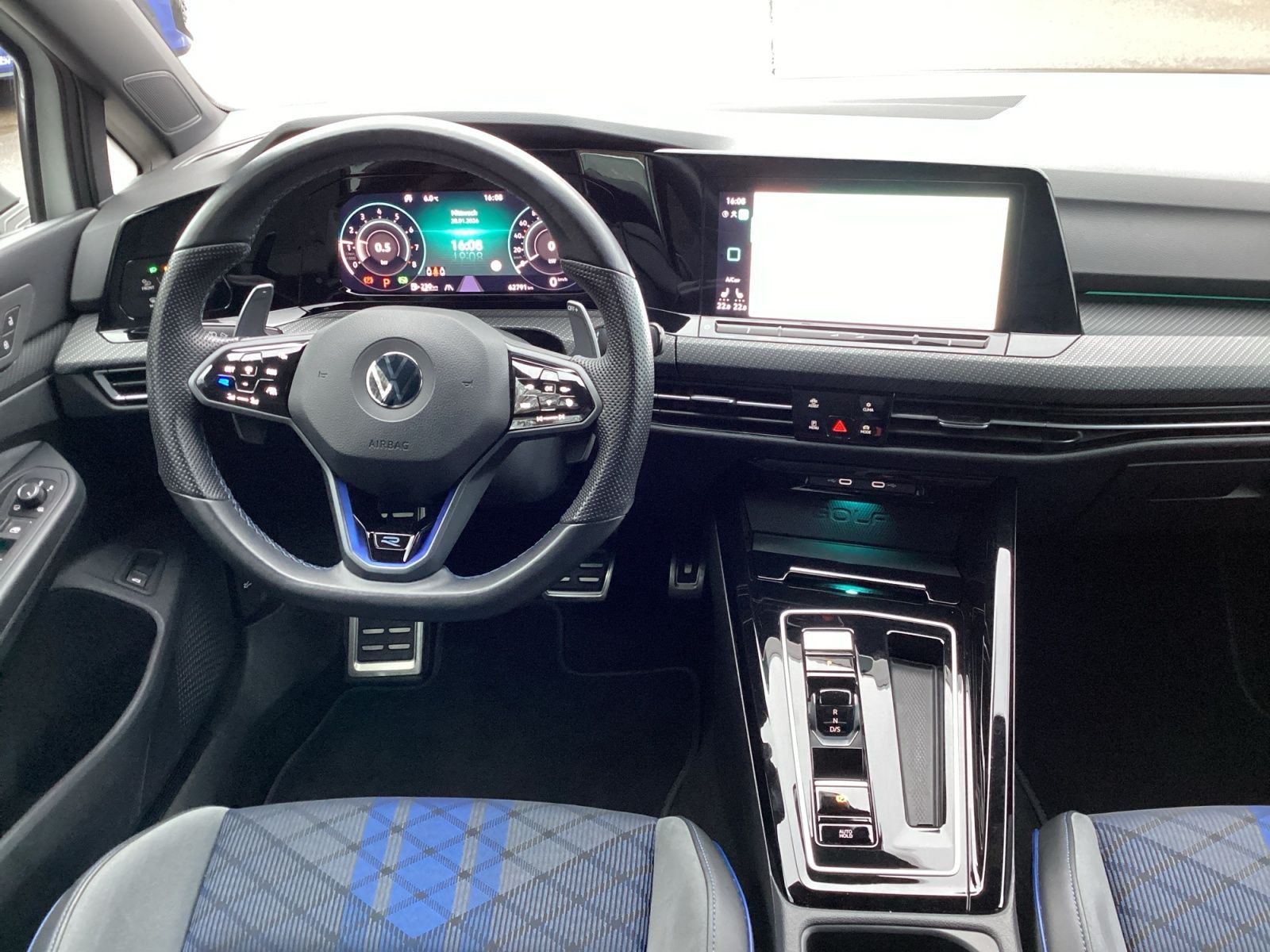 Volkswagen Golf VIII Variant R 4M DSG AHK LED Navi Kamera
