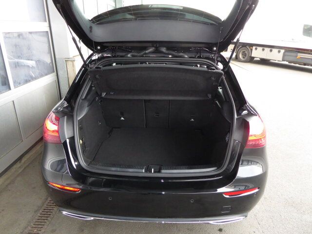 Mercedes-Benz A 200 Progressive Advanced - Samsaru's Car Outlet