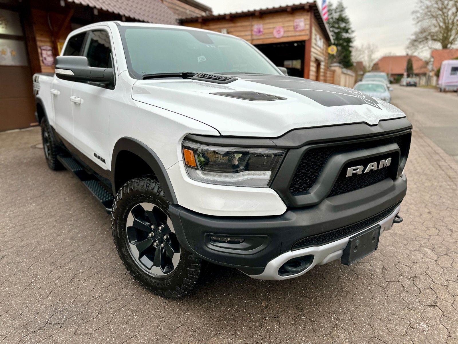 Dodge 5.7 V8*4X4*REBEL*LEDER*LED*NAVI*AHK*MFL*GARANTIE