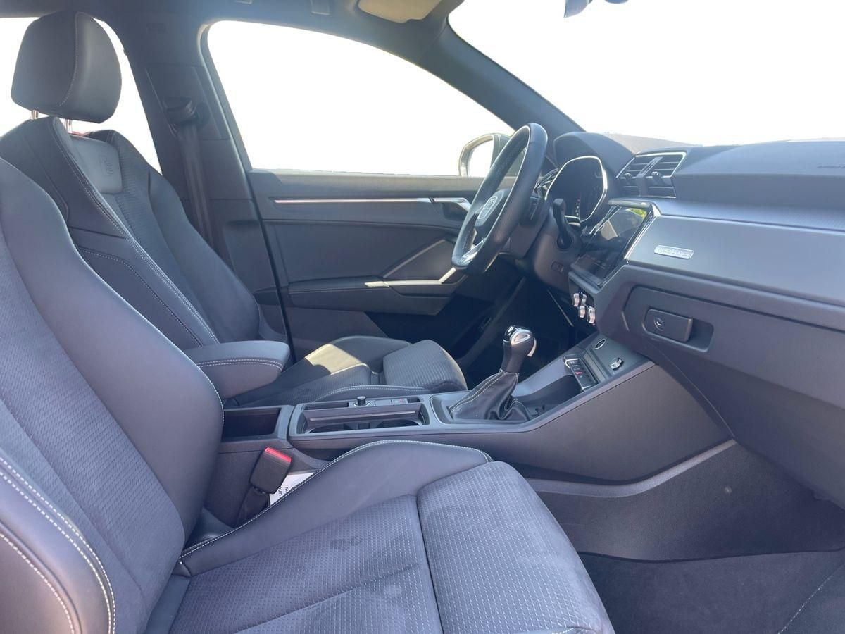 Audi Q3 40 TFSI quattro S-LINE - Samsaru's Car Outlet