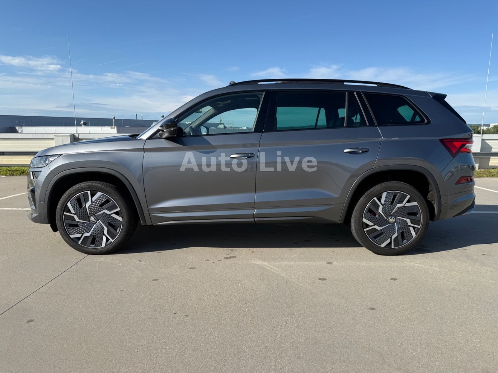 Skoda Kodiaq 2.0 TSI RS 4x4*7-SITZ*PANO*MATRIX*360*AHK