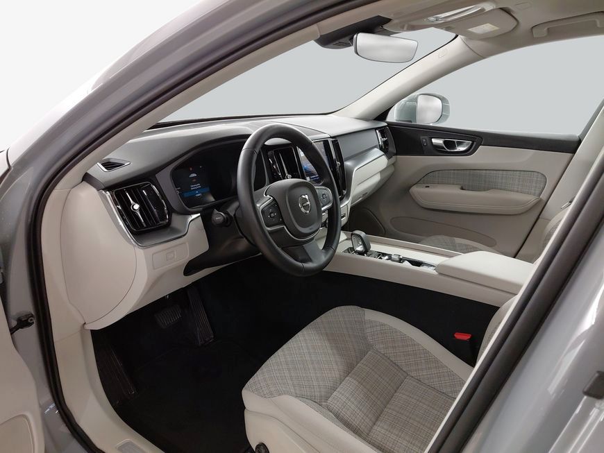 Volvo XC60 B5 B AWD Core