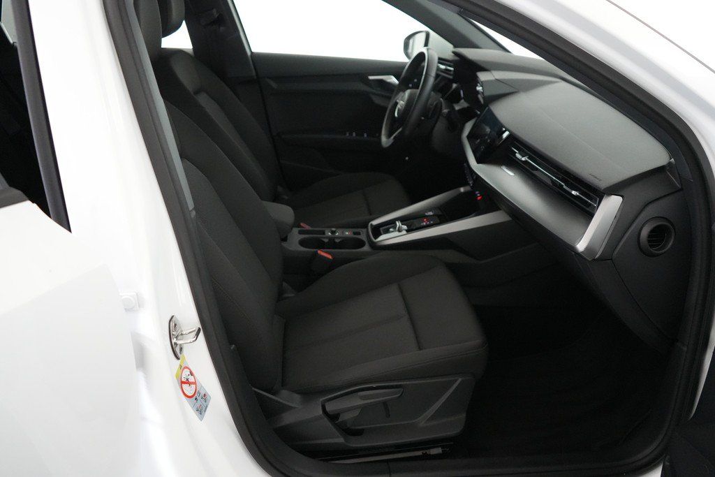 Audi A3 Sportb. 40 TFSIe S tronic advanced Navi