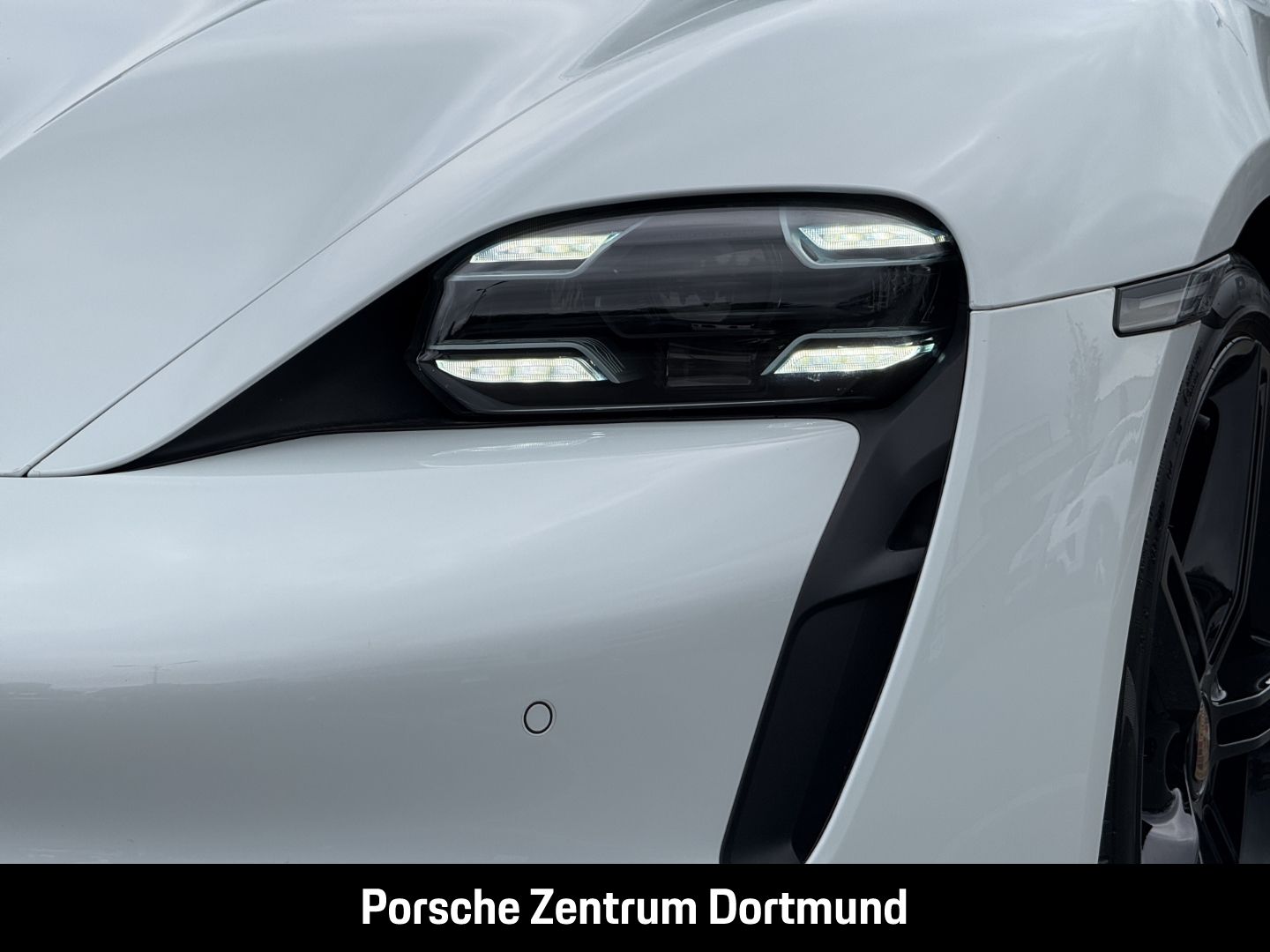 Porsche Taycan Turbo S BOSE Luftfederung LED-Matrix