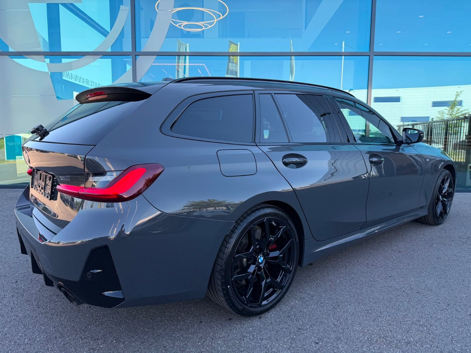BMW 320 d xDrive M SPORT PRO*CARBON*HEAD UP*H&K*19*