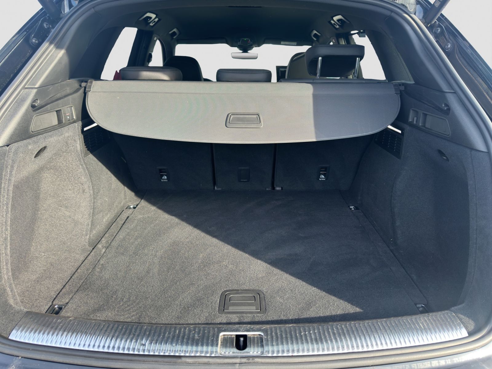 Audi Q5 40 TDI quattro s-TRONIC Interieur S-Line Matr