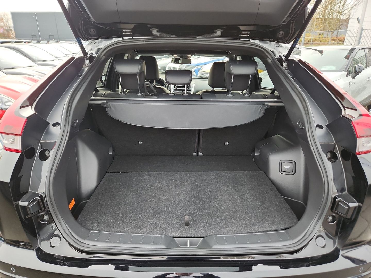 Mitsubishi Eclipse Cross Plug-In Hybrid Select ACC LED