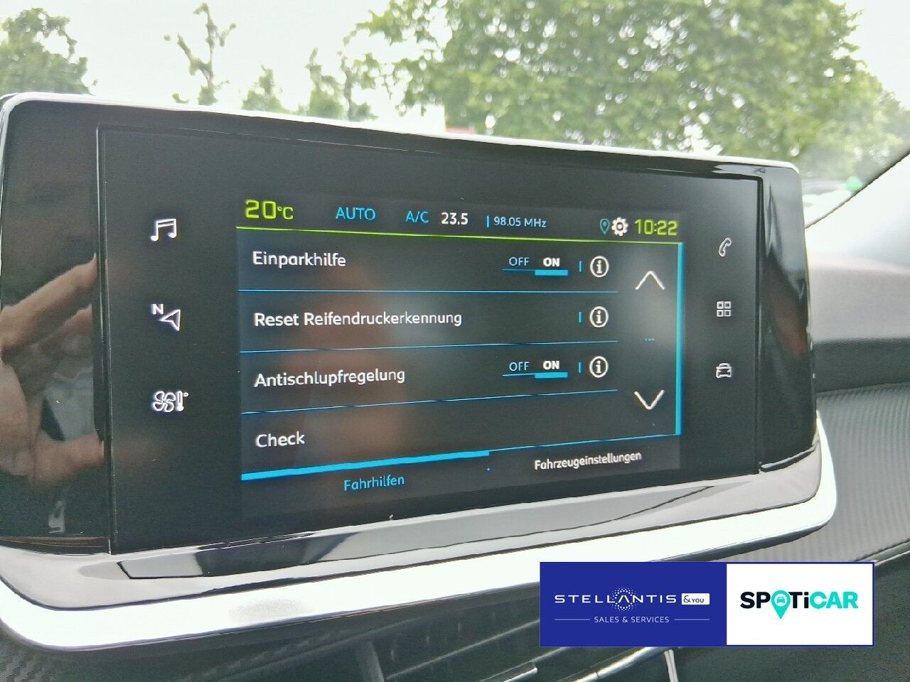 Peugeot 2008 e-Active - Samsaru's Car Outlet