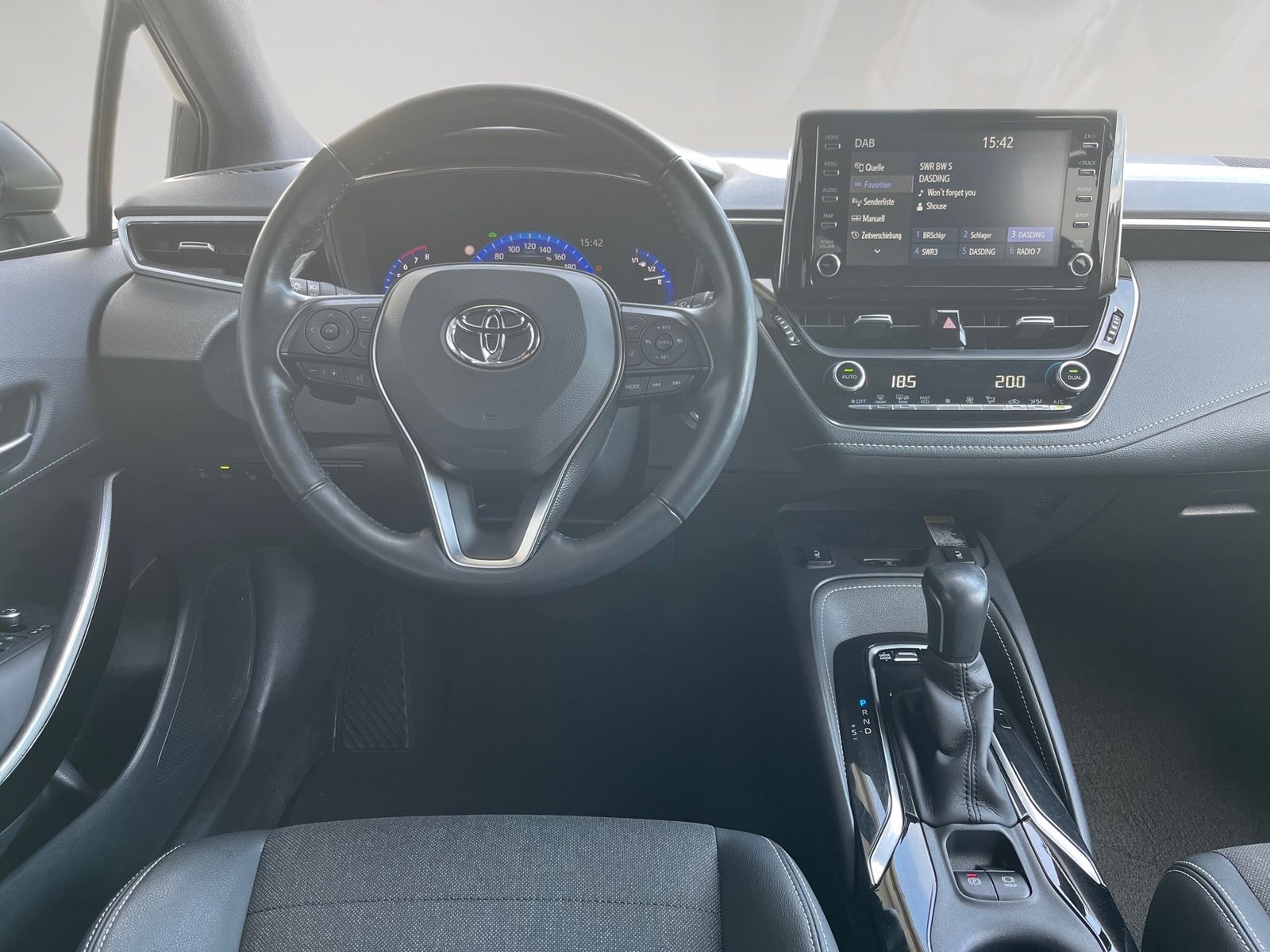 Toyota Corolla 2.0 Hybrid - Samsaru's Car Outlet