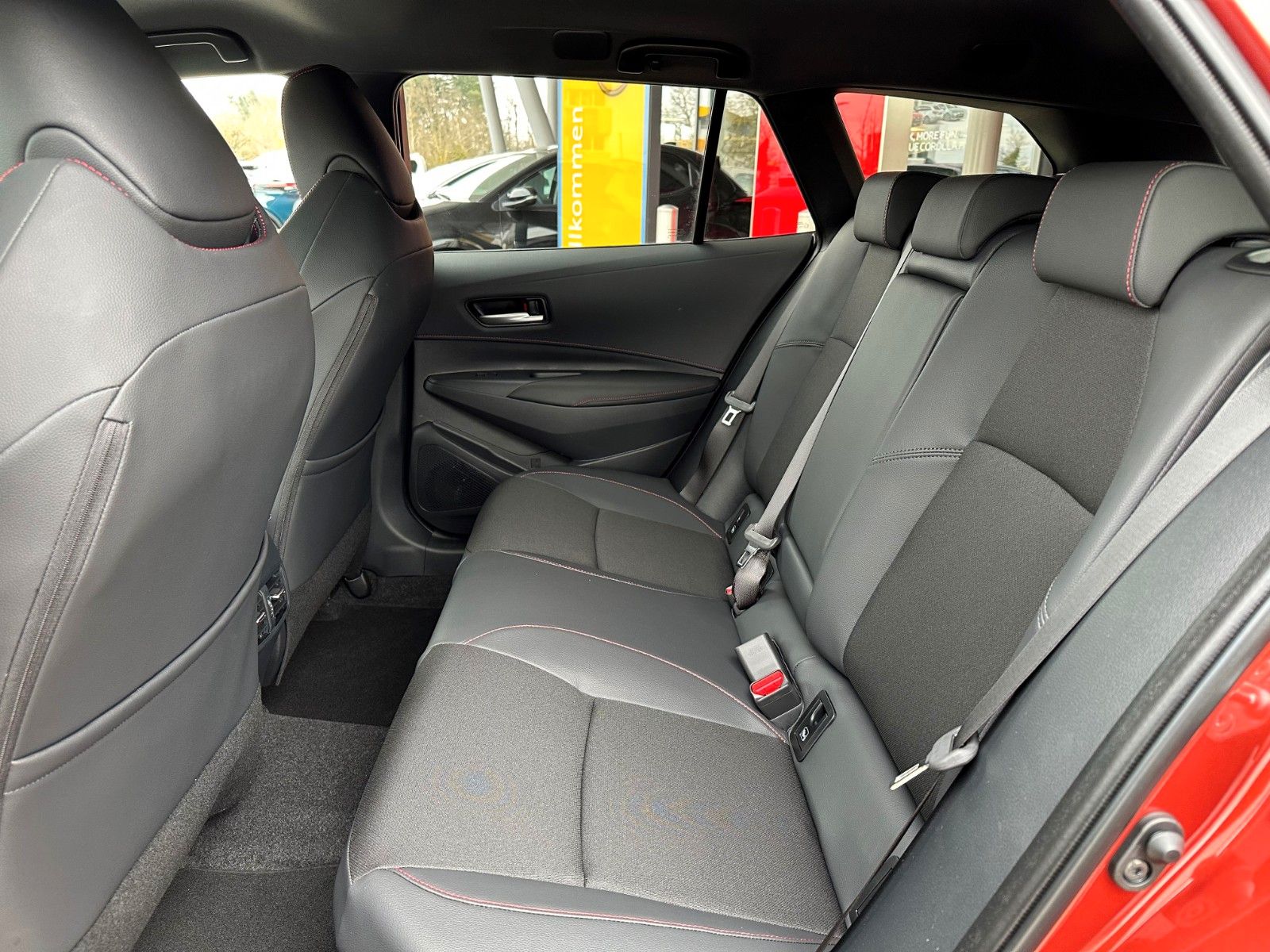 Toyota Corolla 2,0 Hybrid GR Sport Touring Sports