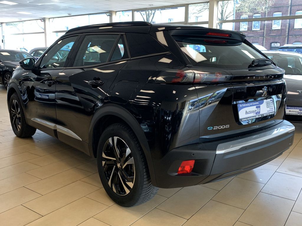 Peugeot 2008 (e-) Allure - Samsaru's Car Outlet