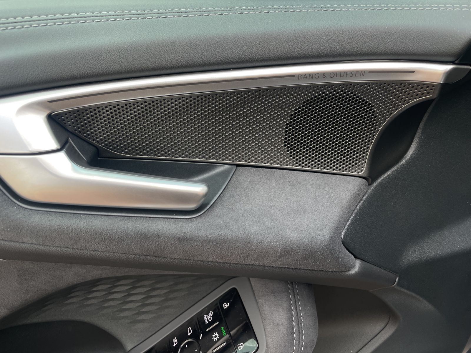 Audi A5 Avant TFSI quattro S line Matrix LED HuD B&O