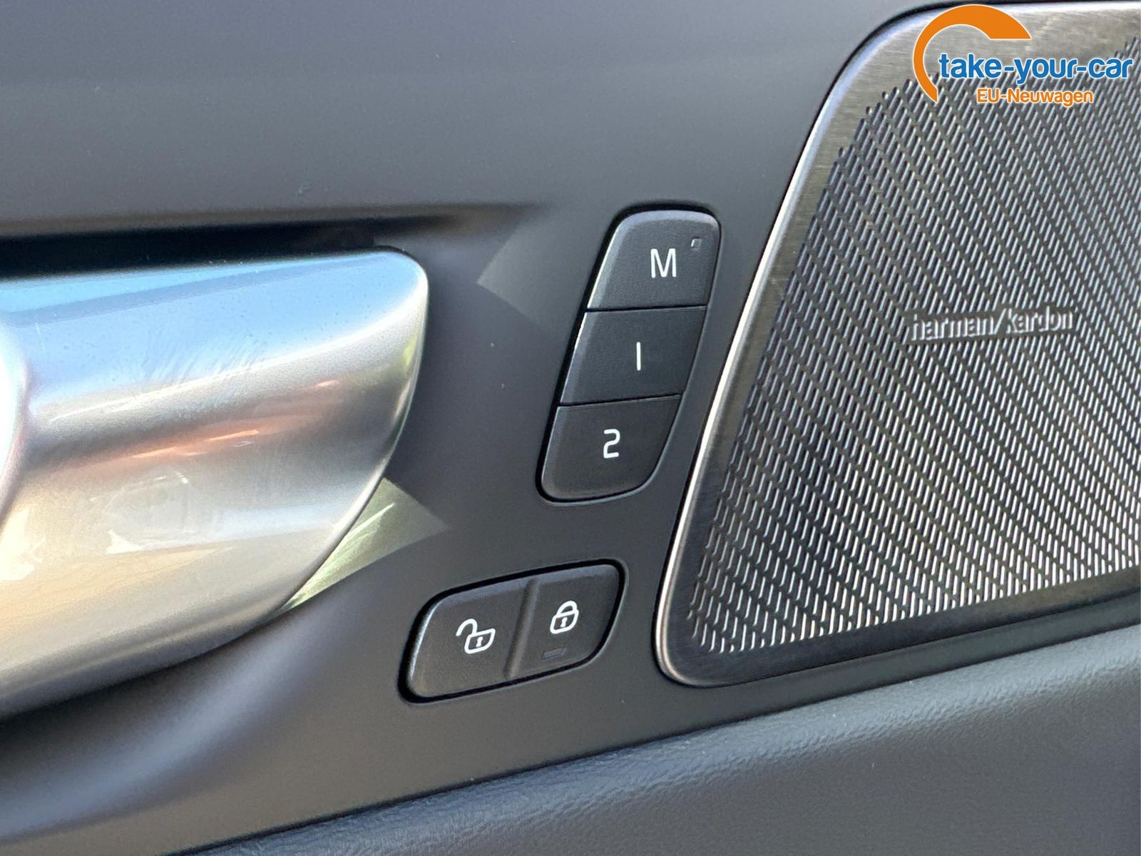 Volvo XC60 Black Edition Plus Nordic T6 AWD AHK+360...